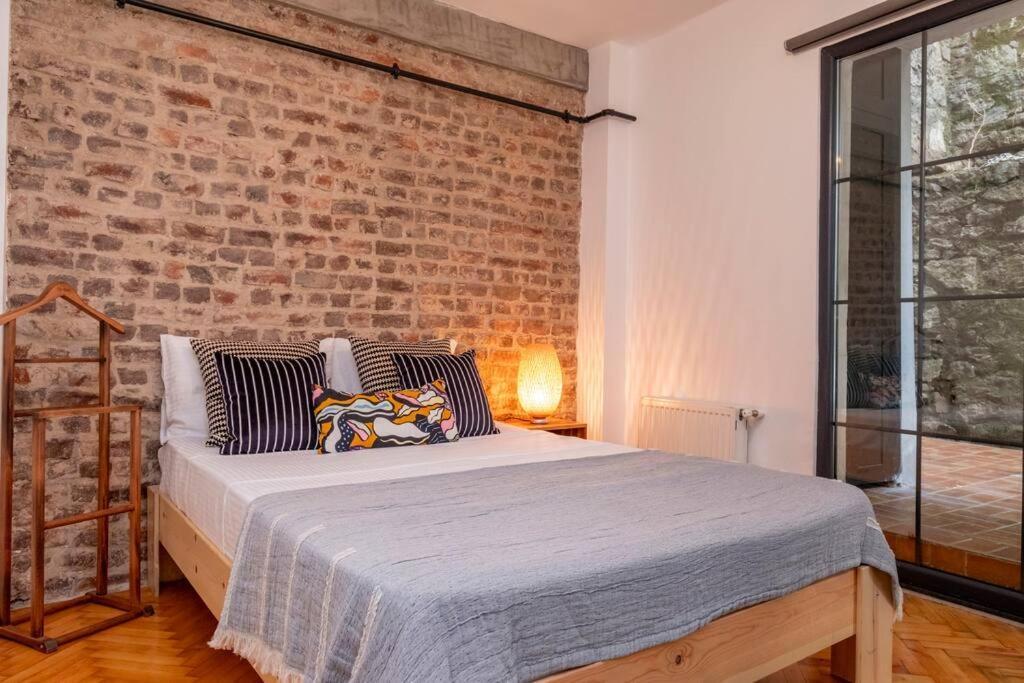 Cosy Studio With Garden Balcony Daire İstanbul